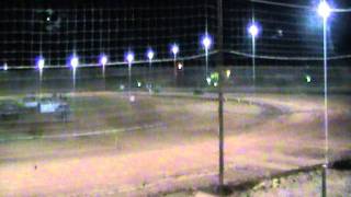 preview picture of video 'Wrens racing 320 sprintcars Moora speedway'