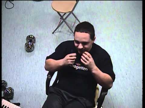 Rikardo: "Vajag skatīties tā, lai tava meitene neredz"