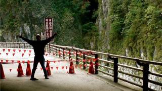 Ray Charles and Johnny Cash - Why Me Lord