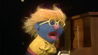 Sesame Street - Eight Balls of Fur (1989, post-2004 crowd noise variant)