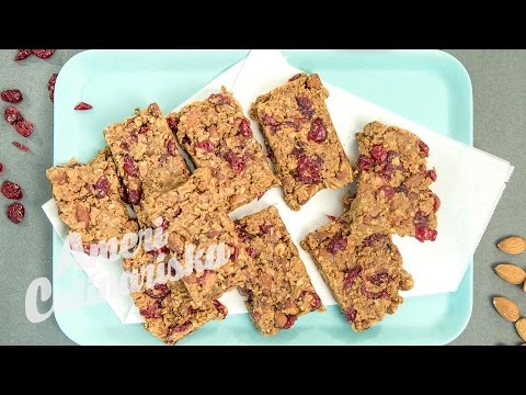 Easy Chewy Granola Bars with Cranberries & Nuts | Americulinariska