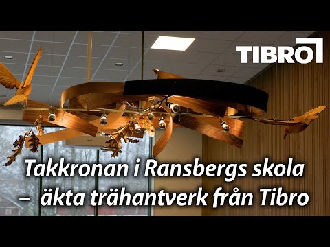 Takkronan i Ransbergs skola  - äkta trähantverk från Tibro