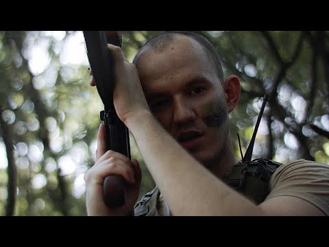 Moli - Pąki białych róż