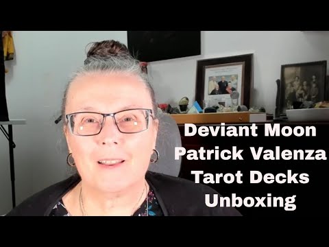 #DeviantMoon Tarot Decks Unboxing