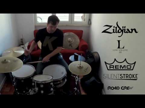 João Lencastre toca com Zildjian Low Volume e Remo Silentstroke
