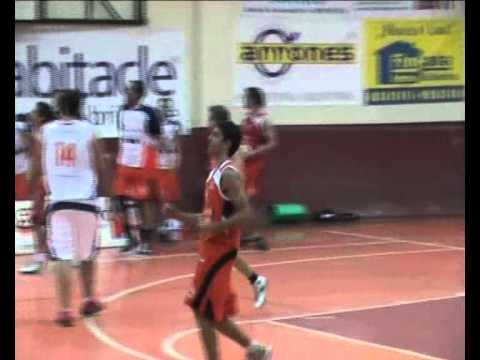 Alejandro Moreno, jugador del ETIQUETAS MACHO MORÓN