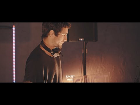 SUNSET SESSIONS 8 YEARS // Mezomo