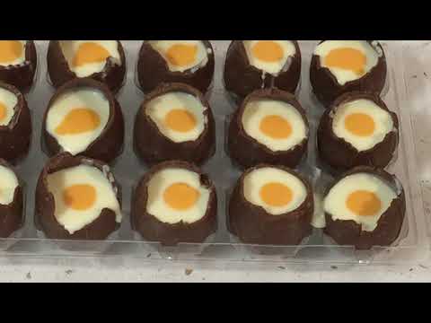 Easter Egg Cheesecakes | White chocolate cheesecake inside Easter egg