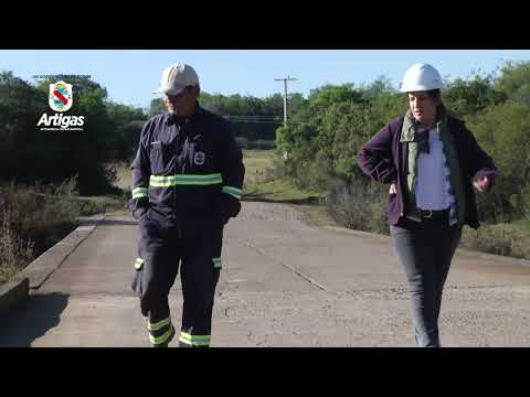 SE REPARA CALZADA DE ARROYO CATALÁN GRANDE.