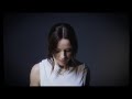 Videoklip Amy MacDonald - Crazy Shade of Blue  s textom piesne