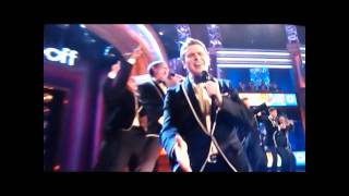 YELLOWJACKETS, &#39;CAN&#39;T TAKE MY EYES OFF OF YOU,&#39; SING OFF SEASON 3