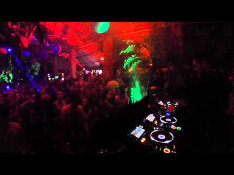 RENATO RATIER @ WARUNG TOUR & SUNSET SESSIONS - TARDES DE SOM E SOL 09.05.2015