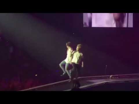 [180922] BTS JUNGKOOK AND JIMIN SHOOT DANCE - love yourself 2018 world tour Hamilton Ontario.