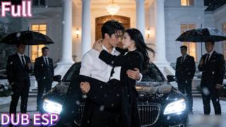 💕La echaron en plena nevada, pero el CEO que la salvó esa noche la amó toda la vida.💕