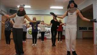 MERRY CHRISTMAS EVERYONE - Shakin&#39; Stevens | ZUMBA fitness