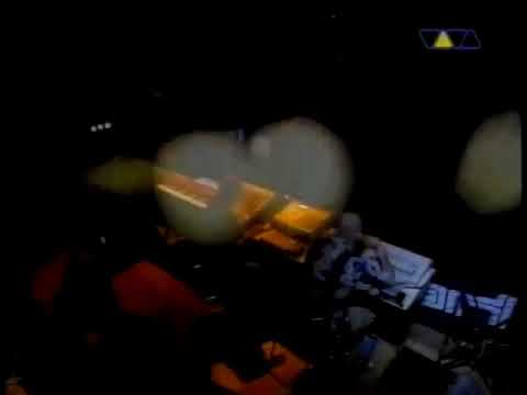 HARDFLOOR - Acperience 1 (live at Mayday 1998)