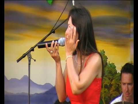 download lagu mp3 mp4 Ester Sore Jatuh Cinta, download mp3 Ester Sore Jatuh Cinta free downloadn, video klip Ester Sore Jatuh Cinta
