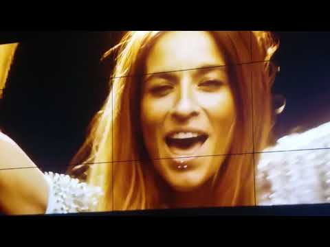 Bebe y Carlos Jean. Video "Diferentemente iguales"