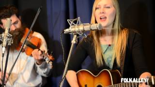 Folk Alley Sessions: Nora Jane Struthers & The Party Line - "Party Line"