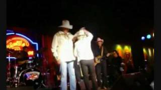 Lynn Anderson Problems