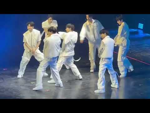 [221006] Blessed-Cursed - ENHYPEN World Tour ‘Manifesto’ in Fortworth, TX