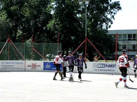 HKL-MJM Petržalka - Jokerit Petržalka 6:4 (0:1,3:1,3:2) stav série 1:1