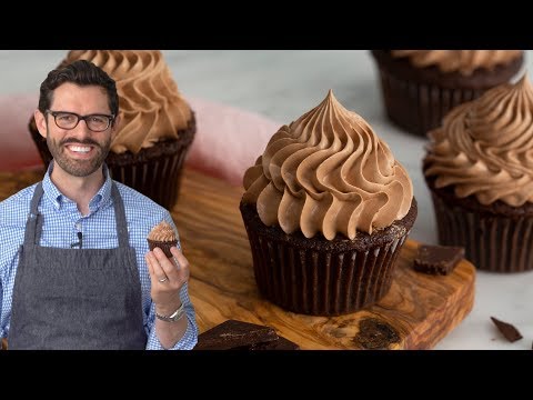 The Very BEST Chocolate Cupcakes