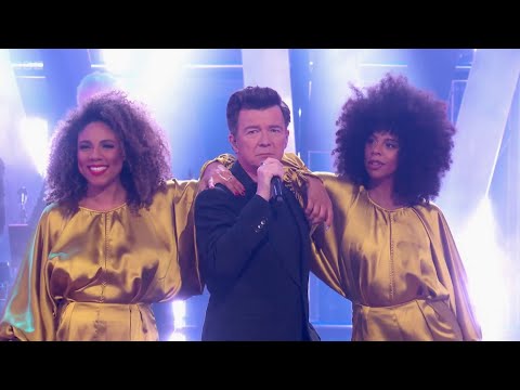Rick Astley - She Wants to Dance With Me / Juice (Rick Astley Rocks New Year's Eve 2023)
