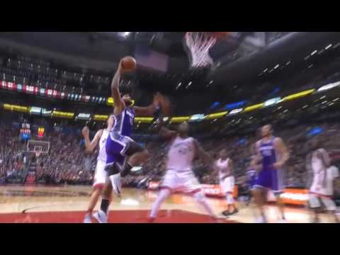 DeMarcus Cousins goes by Jakob Poeltl and throws it down - Kings @ Raptors 11/6/2016