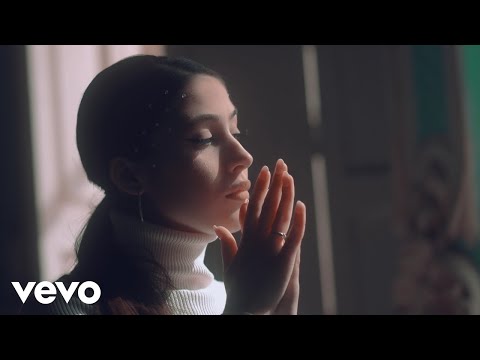 Shakira Martínez, Maki - VIVAMOS EL MOMENTO