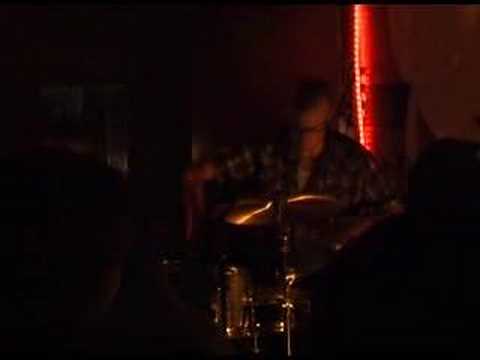 Trihornophone - Dennis Cassidy drum solo