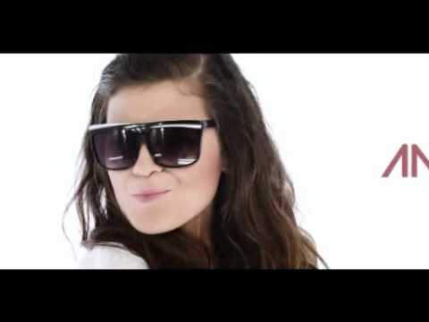 Robert M feat. Nicco - Dance Hall Track (Video)