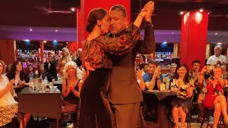 Aldana Valentina y Roberto Zucarino. De Antaño (D'Arienzo) El milongón 4dic22 (3/3)