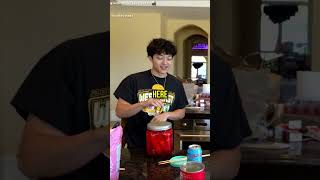 Download lagu Jason, Silky & Ron Tried the Viral TikTok Pineapple Snack 😳🍍 mp3