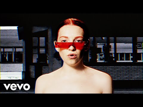 Sophie and the Giants - Don't ask me to change (Official Video)
