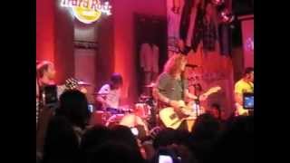 Kiss Me Last (We The Kings Manila 2012)