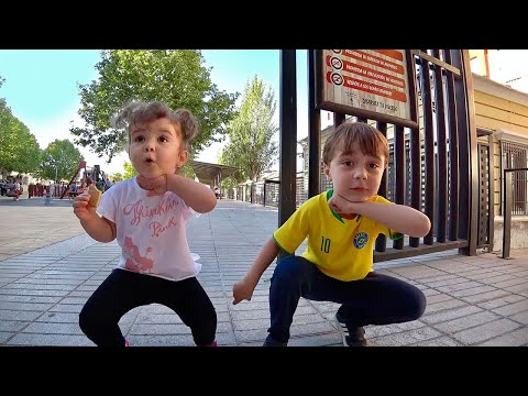 KIDS PRETEND PLAY IN THE FUN OUTDOOR PLAYGROUND FOR KIDS