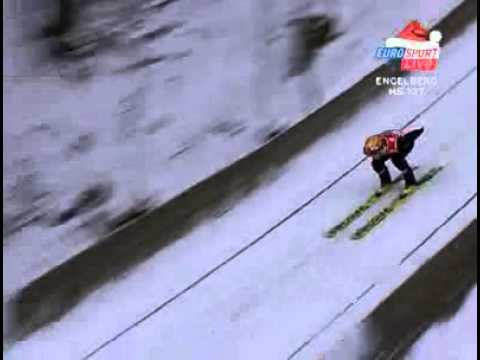 Roar Ljoekelsoey - 130.5m - Engelberg 2004