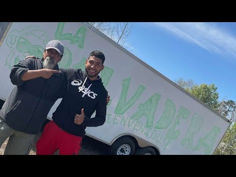 El corrido del Chicano y Chango en NC.