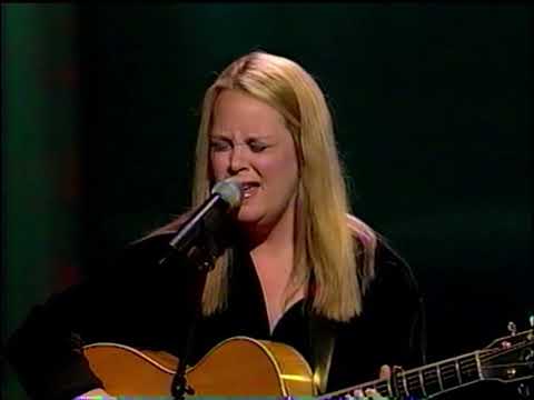 Shawn Colvin & Mary Chapin Carpenter - Amelia (live Joni Mitchell tribute concert, 2000)