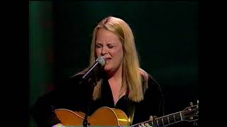 Shawn Colvin &amp; Mary Chapin Carpenter - Amelia (live Joni Mitchell tribute concert, 2000)