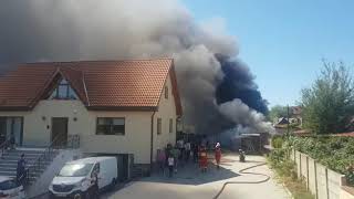 UPDATE VIDEO Incendiu la un depozit din Șelimbăr 1 video