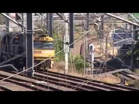 "Indian Pacific" hauled by NR21 + 8256