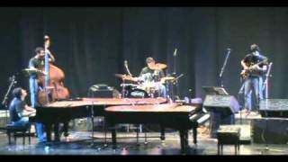 preview picture of video 'El Colectivo 1er aniversario - Ensamble de jazz / Walkin´'