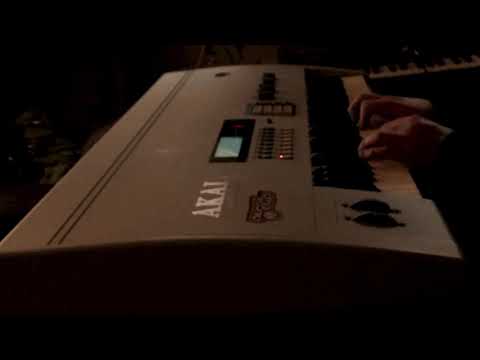 Akai S1000Kb β
RARE SYNTHESIZER from 80sβ
Professional VINTAGE Synthesizer β
Cleaned & Full Checked β
World Wide Shipping! image 11