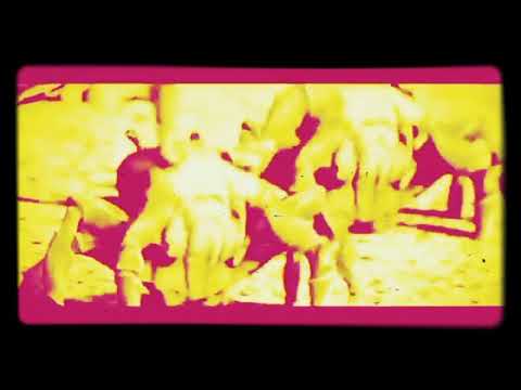 Crab song intensifies