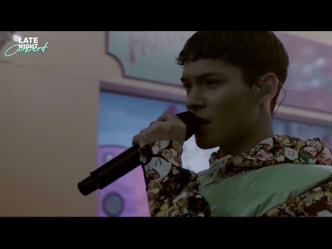 "Dum" & "Jag e nån annan" - Omar Rudberg (Late Night Concert) - 25.May.2020