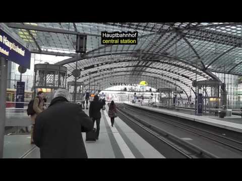 Berlin: S-Bahnfahrt vom Hauptbahnhof zum Alexanderplatz Tram ride from Central Station to Alex