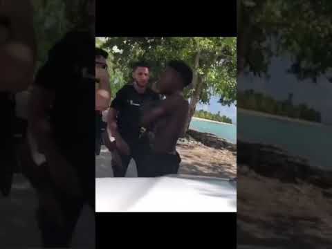 Foxy myller arrête par la Police