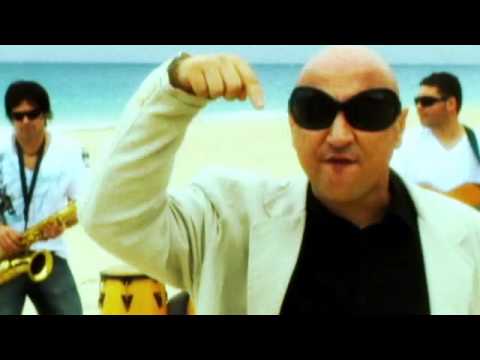 download lagu mp3 mp4 La Mosca Siempre Me Enamoro, download lagu La Mosca Siempre Me Enamoro gratis, unduh video klip La Mosca Siempre Me Enamoro